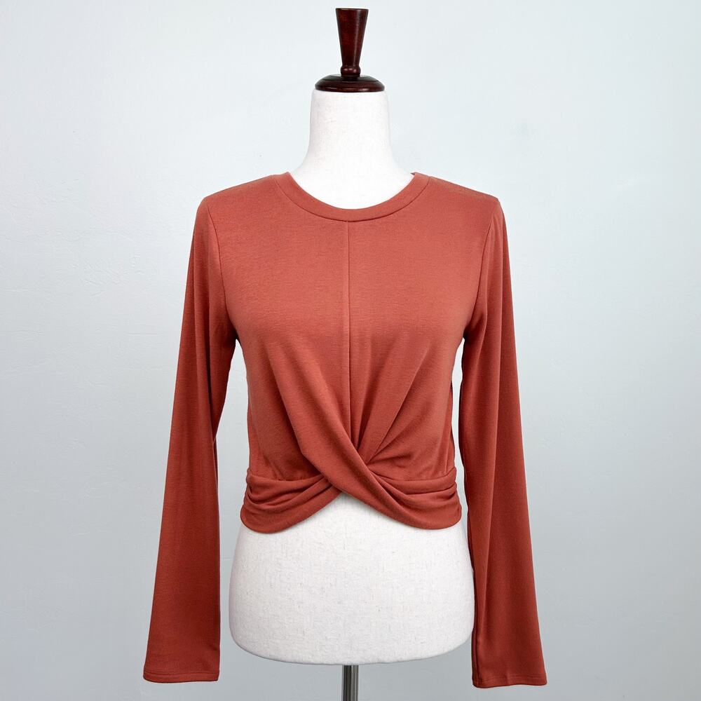 Lush MEDIUM Spice Orange Autumn Twist Front Cropped Long Sleeve Crewneck Top NWT